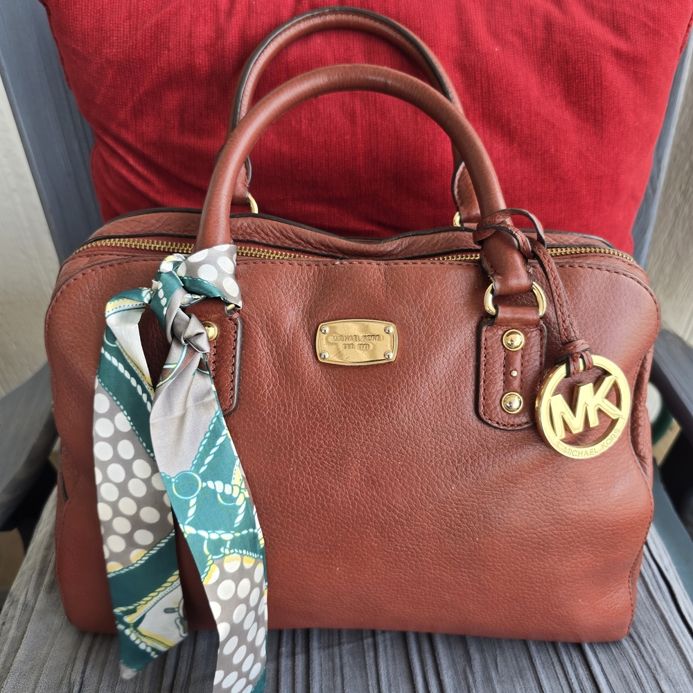 Michael Kors Brown Doctors Bag Beautiful Leather Satchel 13.25x9.25x6